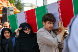 بەڕێ کردنی تەرمی شەهیدانی هێرشەکانی ئیسرائیل لە سەرتاسەری ئێران