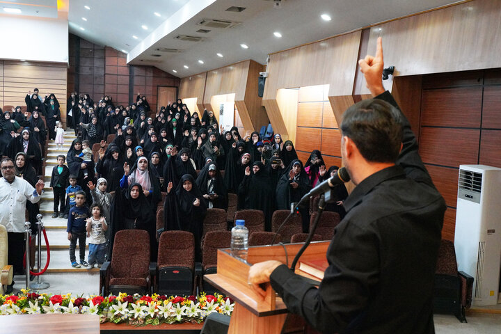 همایش طلایه داران تبلیغ