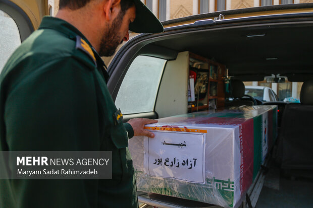 تشییع سردار شهید صفرپور در حرم شاهچراغ (ع)