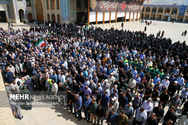 تشییع سردار شهید صفرپور در حرم شاهچراغ (ع)