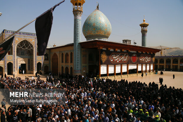 تشییع سردار شهید صفرپور در حرم شاهچراغ (ع)