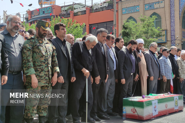 تشییع پیکر مطهر شهید راه وطن «امیرعلی غریب» در اندیشه