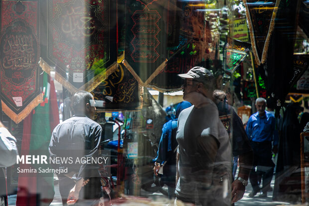 بازار سیاههفروشان تهران در آستانه ماه محرم