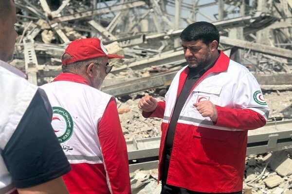 بازدید رئیس هلالاحمر از مناطق هدف حمله تروریستی تهران