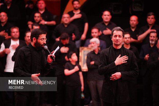 «حسینیه معلی» به شهدای خانوادگی تقدیم شد؛ تصاویر جدید فصل ۸