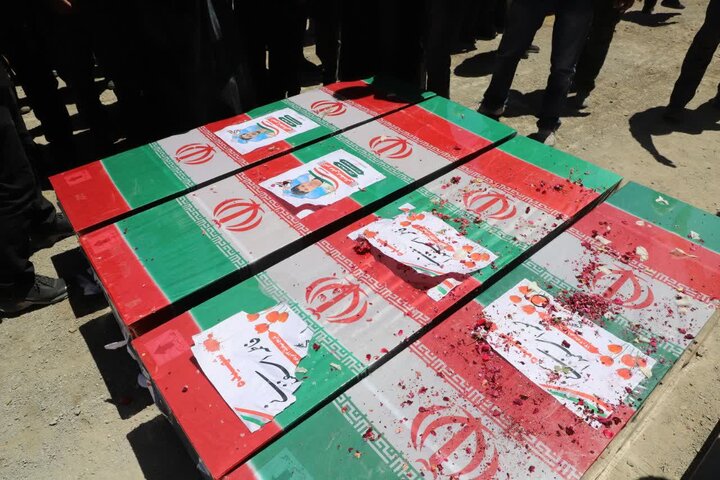مراسم با شکوه تشییع پیکر شهدای مدافع وطن در شهرستان خمین و حضور پرشور