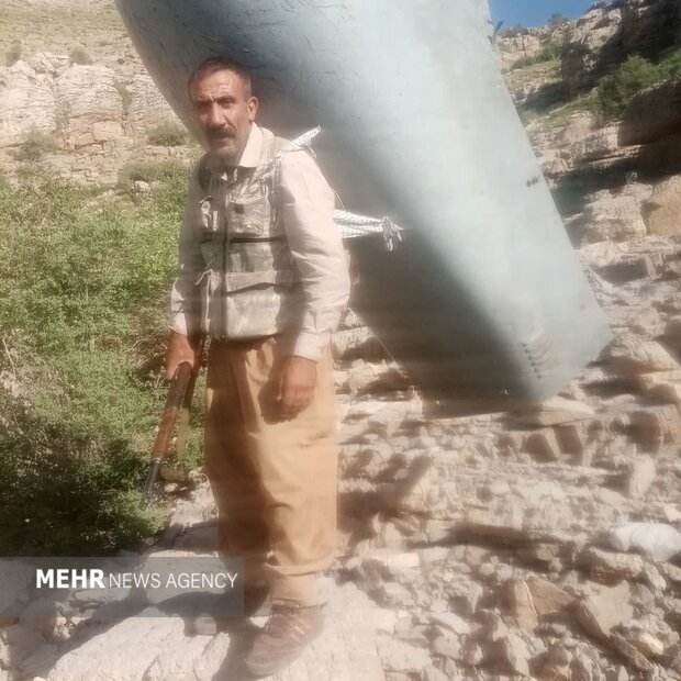 لرستان شکارگاه «هرمس»‌؛ مردم لاشه پهپاد صهیونی را پیدا کردند+ عکس