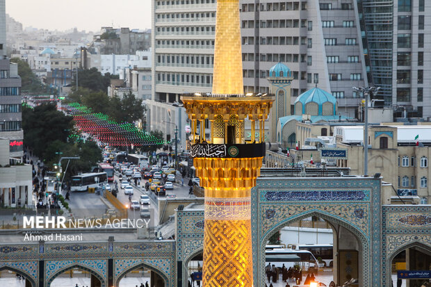اذن عزا و تعویض پرچم حرم مطهر امام رضا (ع)