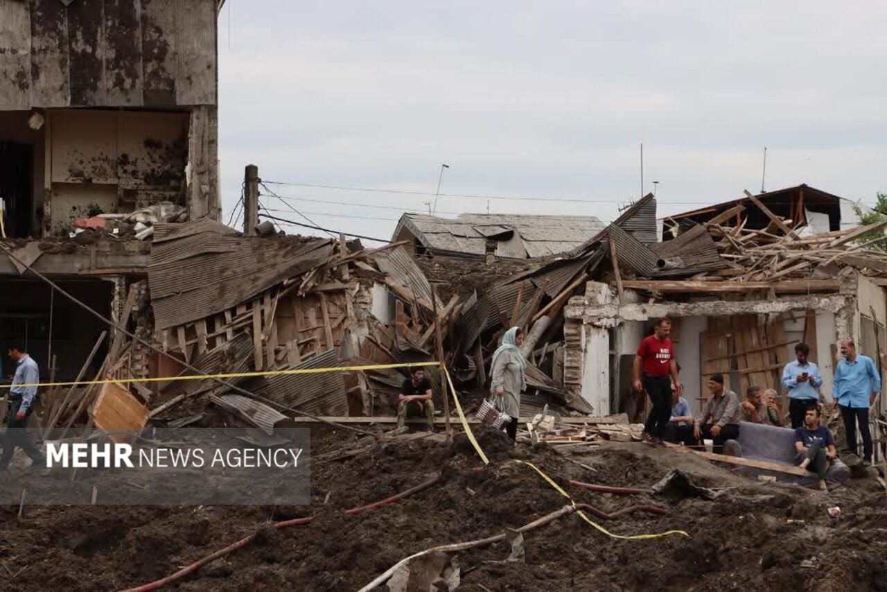 نگاه ویژه مجلس و مسئولان به پرداخت تسهیلات برای آسیب دیدگان آستانه نگاه ویژه مجلس و مسئولان به پرداخت تسهیلات برای آسیب دیدگان آستانه