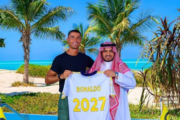کریستیانو رونالدو در النصر ماندنی شد؛ دستمزدی خیره‌کننده در هر ثانیه!