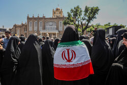 ڕێوڕەسمی بەڕێکرانی تەرمی شەهیدانی بەهێزیی ئێران بەڕێوەدەچێت