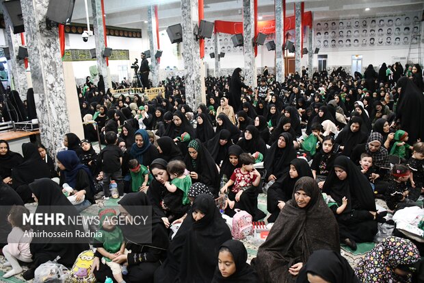 مراسم شیرخوارگان حسینی در بیرجند