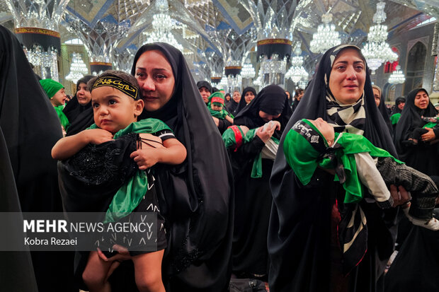 مراسم «شیرخوارگان حسینی» در حرم امام رضا (ع)