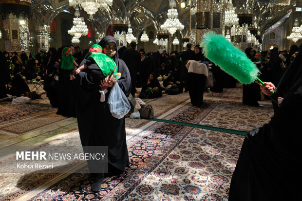 مراسم «شیرخوارگان حسینی» در حرم امام رضا (ع)