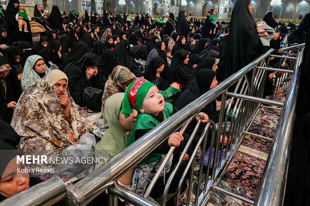 مراسم «شیرخوارگان حسینی» در حرم امام رضا (ع)