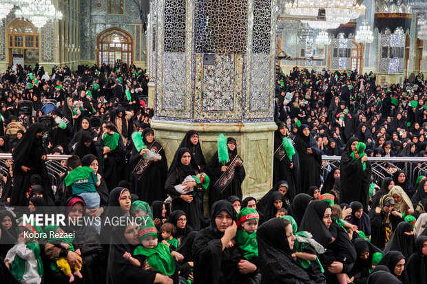 مراسم «شیرخوارگان حسینی» در حرم امام رضا (ع)