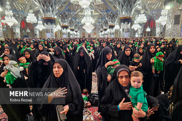 مراسم «شیرخوارگان حسینی» در حرم امام رضا (ع)