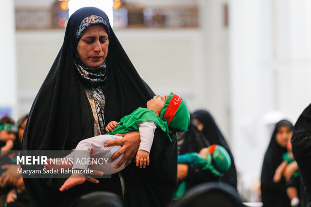 مراسم شیرخوارگان حسینی در حرم شاهچراغ (ع)6