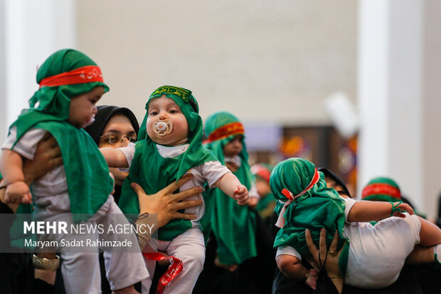 مادرانی که فرزندانشان را نذر ظهور کردند