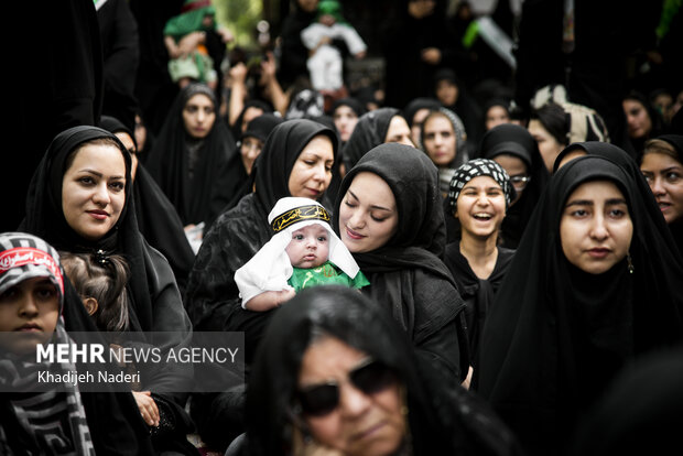مراسم «شیرخوارگان حسینی» در اصفهان
