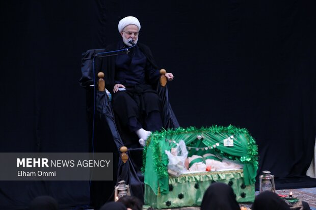 همایش شیرخوارگان حسینی در سنندج