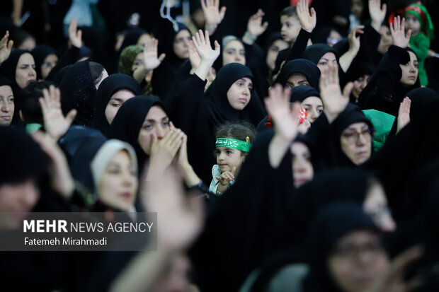 مراسم شیرخوارگان حسینی در مصلای تهران 14