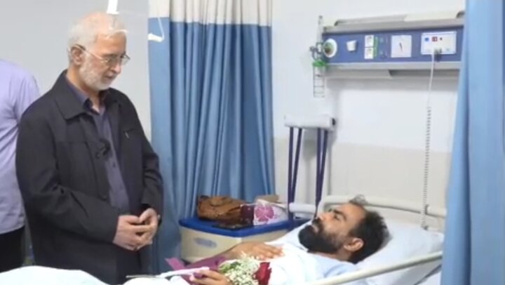 وزیر کشور از مجروحان جنگ 12 روزه پلیس عیادت کرد