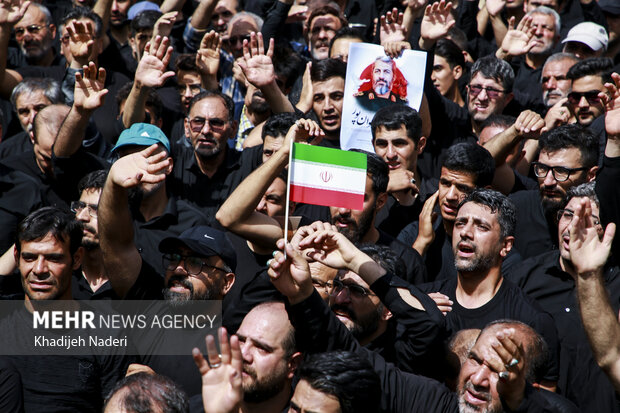 تشییع پیکر مطهر ۲ شهید حملات رژیم صهیونیستی در خمینی شهر اصفهان