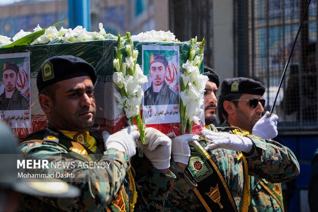 تشییع پیکر شهید مدافع وطن «مهدی قهرمانی» در اردبیل