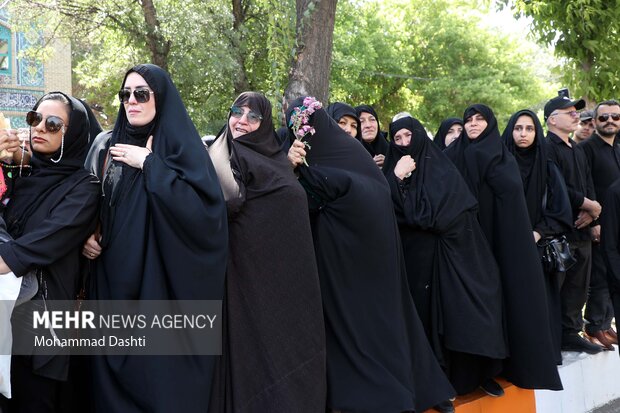 تشییع پیکر شهید مدافع وطن «مهدی قهرمانی» در اردبیل