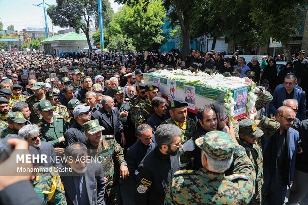 تشییع پیکر شهید مدافع وطن «مهدی قهرمانی» در اردبیل