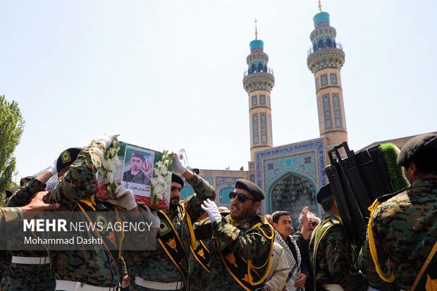 تشییع پیکر شهید مدافع وطن «مهدی قهرمانی» در اردبیل