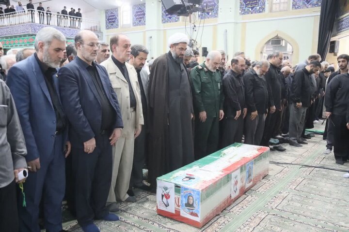 پیکر مطهر شهیده «بهاره لطفی» در همدان تشییع شد
