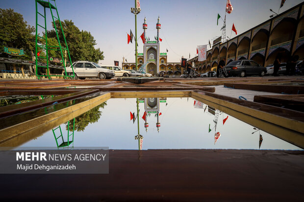 آیین نخل‌بندی؛ نیایشِ قامت‌های چوبی در مهریز