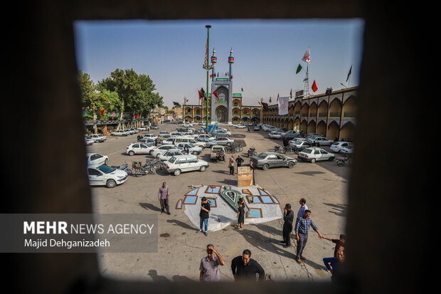 آیین نخل‌بندی؛ نیایشِ قامت‌های چوبی در مهریز