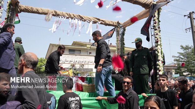 مراسم تشییع پیکر سرباز شهید «محمد ضیا» در رضوانشهر