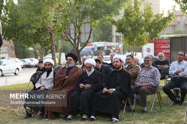 تعویض پرچم امام رضا در ورامین