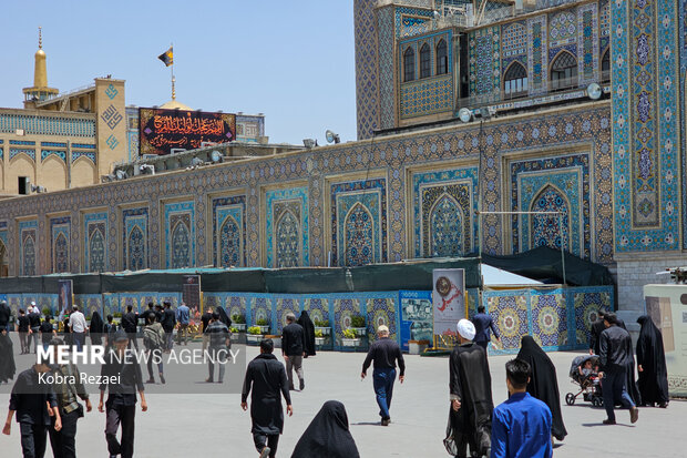 بارگاه منور امام رضا(ع) در نخستین روز از ماه محرم