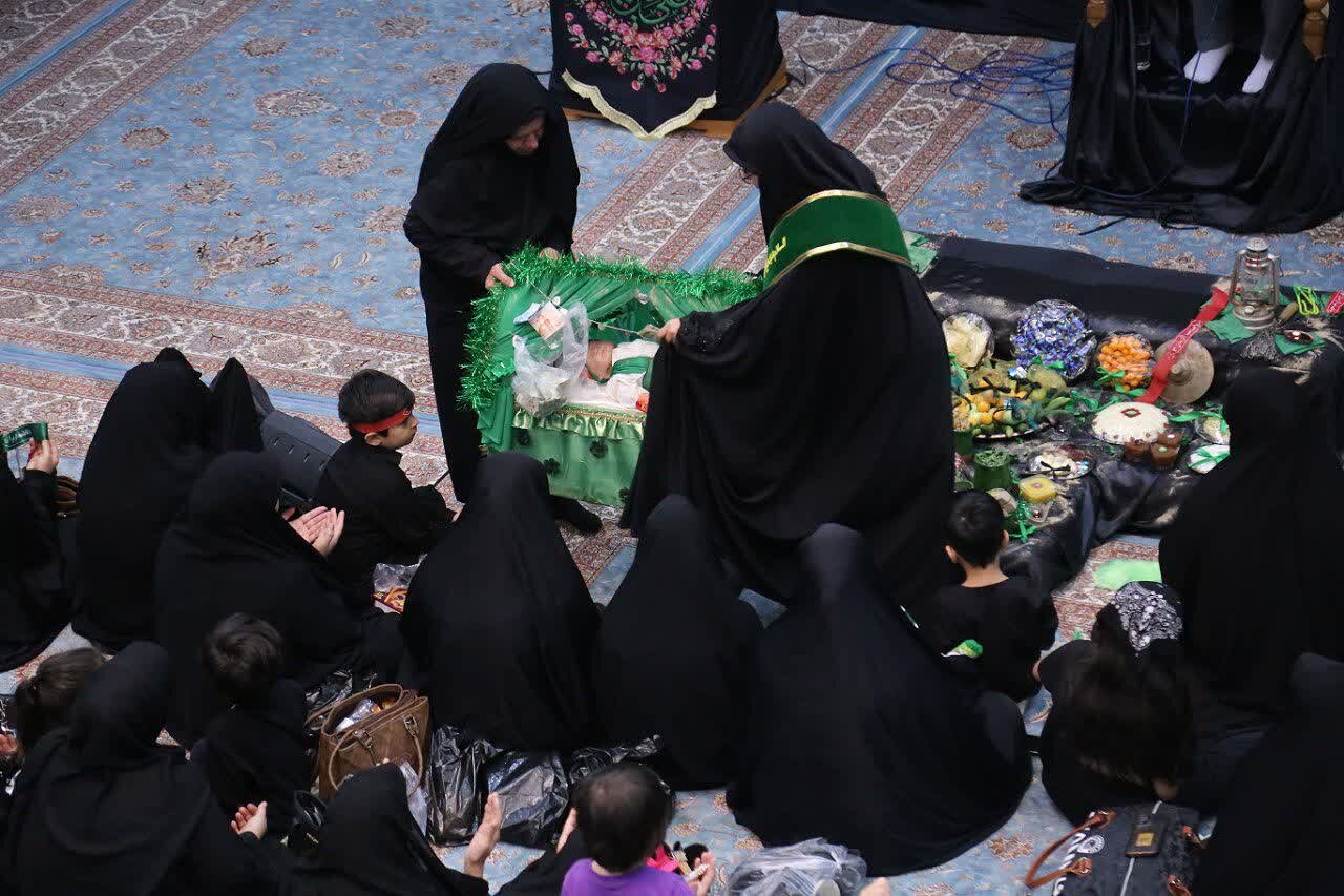 مراسم شیرخوارگان حسینی در مهدیه سنندج تجلی شور و ارادت مادرانه