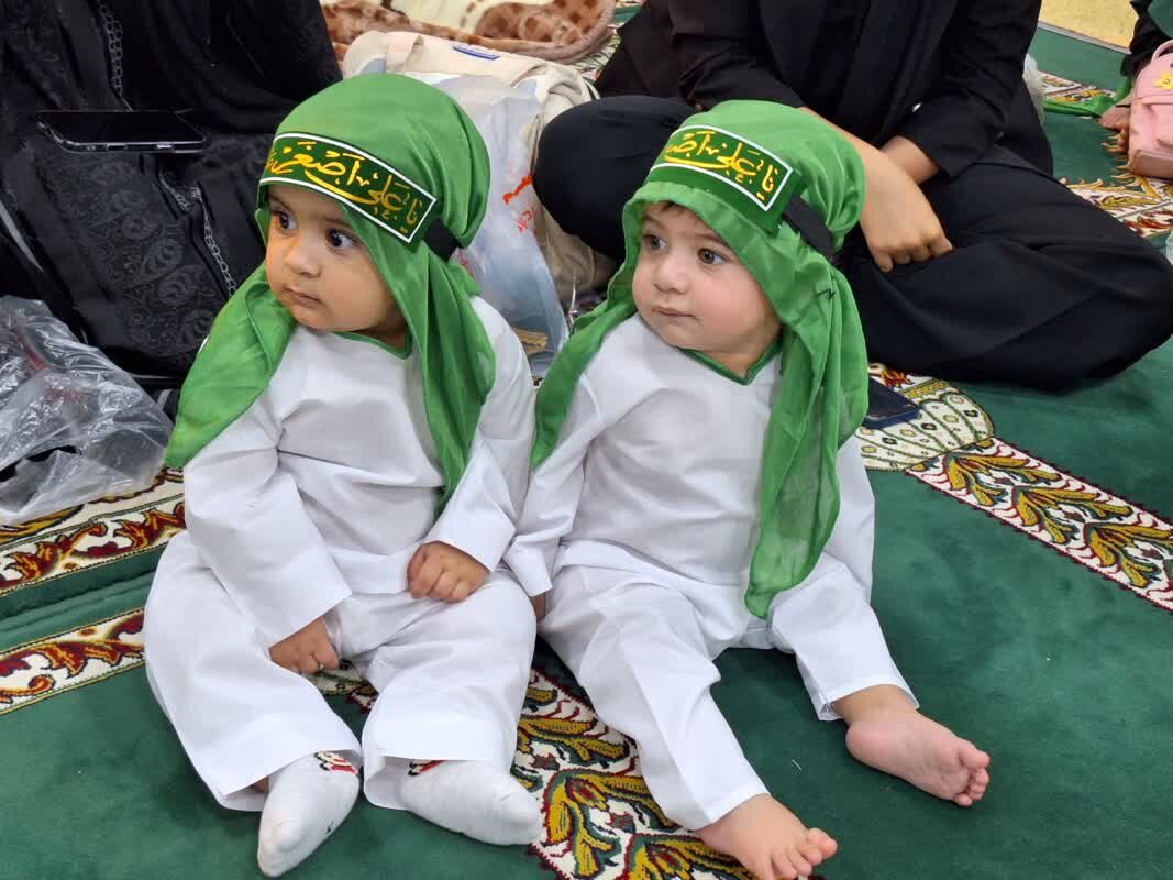 همایش شیرخوارگان حسینی در گناوه برگزار شد