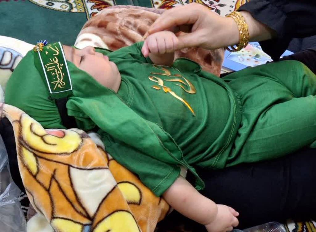 همایش شیرخوارگان حسینی در گناوه برگزار شد