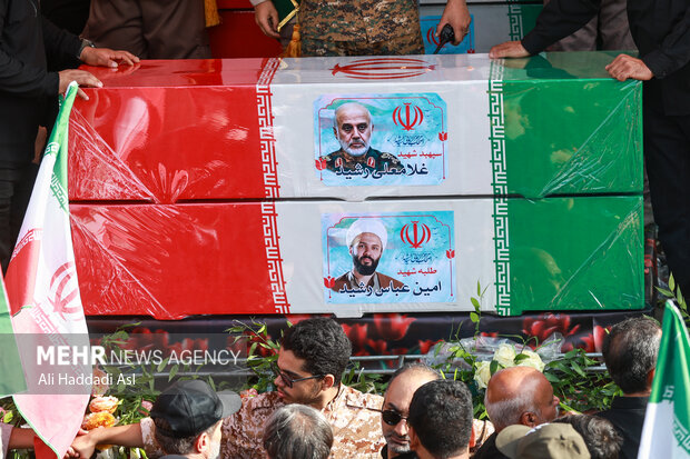 تشییع پیکر ۶۰ شهید اقتدار در تهران