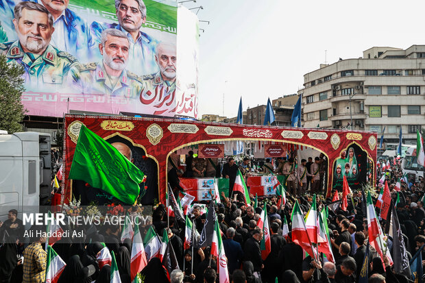 تشییع پیکر ۶۰ شهید اقتدار در تهران