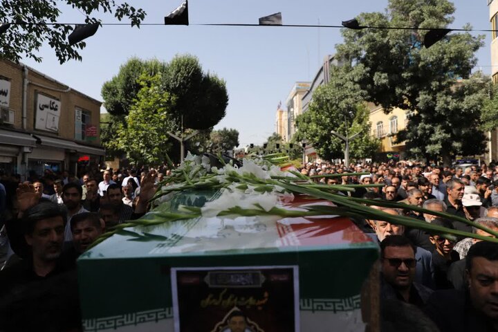 تشییع و بدرقه باشکوه شهید «رضا بسطامی» در سنندج