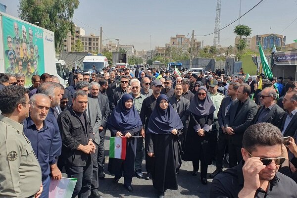 حضور رئیس سازمان محیط زیست در مراسم تشییع شهدای اقتدار