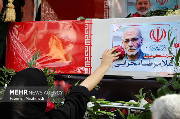 تشییع پیکر ۶۰ شهید اقتدار در تهران