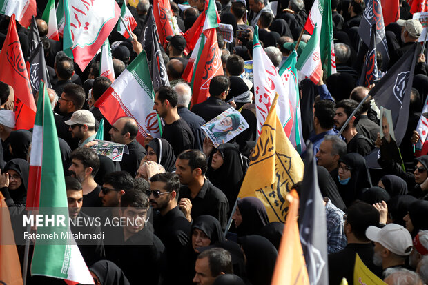 تشییع پیکر ۶۰ شهید اقتدار در تهران