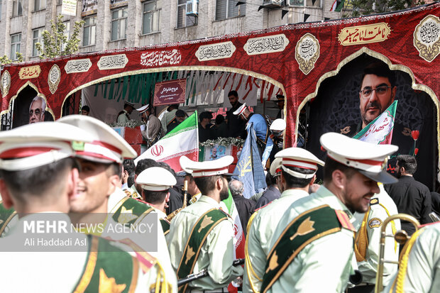 تشییع پیکر ۶۰ شهید اقتدار در تهران