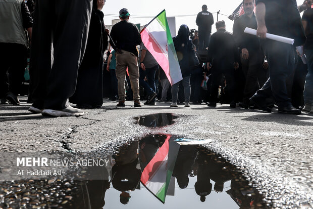 تشییع پیکر ۶۰ شهید اقتدار در تهران