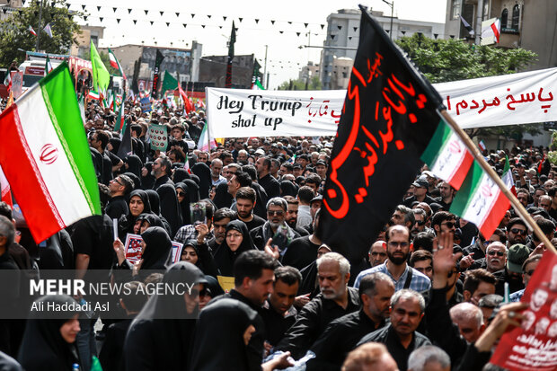 تشییع پیکر ۶۰ شهید اقتدار در تهران